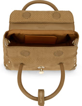 Carica l'immagine nel visualizzatore di Gallery, Borsa Dotta baby in pelle amoretto beige