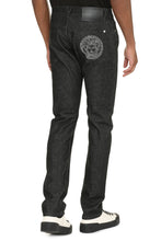 Carica l'immagine nel visualizzatore di Gallery, Jeans slim fit a 5 tasche
