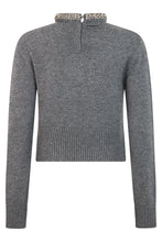 Carica l'immagine nel visualizzatore di Gallery, Maglione con colletto con strass