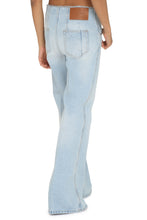 Load image into Gallery viewer, High-rise flared jeans