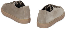 Carica l'immagine nel visualizzatore di Gallery, Sneakers in suede