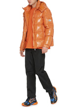 Carica l'immagine nel visualizzatore di Gallery, MONCLER MAYA 70 JACKET - Piumino corto con cappuccio