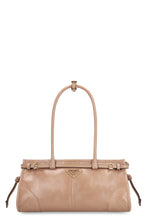 Load image into Gallery viewer, Medium leather handbag