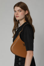 Load image into Gallery viewer, Leather shoulder bag