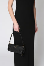 Load image into Gallery viewer, Re-Edition 2002 shoulder bag
