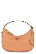 Carica l'immagine nel visualizzatore di Gallery, Borsa Sac Soft Grain in pelle