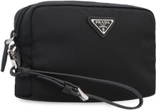 Carica l'immagine nel visualizzatore di Gallery, Clutch in Re-Nylon