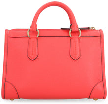 Carica l'immagine nel visualizzatore di Gallery, Borsa a mano Ferragamo Travel in pelle
