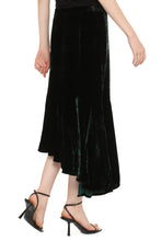 Load image into Gallery viewer, Velvet skirt