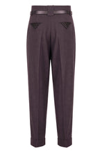 Load image into Gallery viewer, High-waisted pants with pleats and a belt