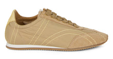 Load image into Gallery viewer, Sneakers with contrasting sole