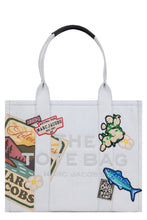 Carica l'immagine nel visualizzatore di Gallery, The Tote Bag con applicazioni