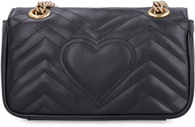 Carica l'immagine nel visualizzatore di Gallery, Mini-bag GG Marmont in pelle matelassé