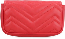 Carica l'immagine nel visualizzatore di Gallery, Mini-bag GG Marmont in pelle matelassé