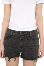Carica l'immagine nel visualizzatore di Gallery, Shorts in denim
