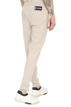 Carica l'immagine nel visualizzatore di Gallery, BOSS x NBA - Track-pants in cotone con logo