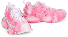 Carica l'immagine nel visualizzatore di Gallery, Sneaker Track Stencil Logo
