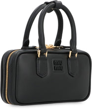 Carica l'immagine nel visualizzatore di Gallery, Mini bag Arcadie in pelle