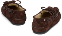 Load image into Gallery viewer, Loafer with tassel in suede