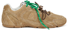Carica l'immagine nel visualizzatore di Gallery, Sneakers New Balance X Miu Miu 530
