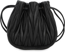 Carica l'immagine nel visualizzatore di Gallery, Pouch in nappa matelassé