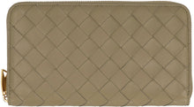 Load image into Gallery viewer, Leather zip-around wallet