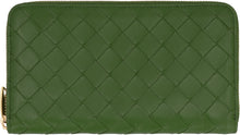 Load image into Gallery viewer, Leather zip-around wallet