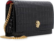 Carica l'immagine nel visualizzatore di Gallery, Clutch in pelle stampa coccodrillo