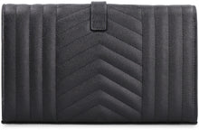Carica l'immagine nel visualizzatore di Gallery, Wallet on chain Monogram in pelle