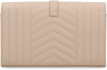 Carica l'immagine nel visualizzatore di Gallery, Wallet on chain Monogram in pelle