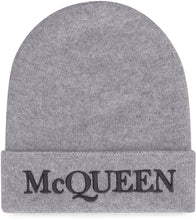 Carica l'immagine nel visualizzatore di Gallery, Cappello in maglia