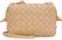 Carica l'immagine nel visualizzatore di Gallery, Camera bag Mini Loop in pelle
