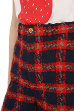 Carica l'immagine nel visualizzatore di Gallery, Shorts in tweed