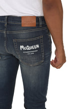 Carica l'immagine nel visualizzatore di Gallery, Jeans slim fit a 5 tasche