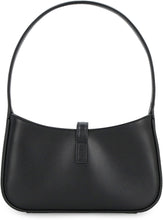 Carica l'immagine nel visualizzatore di Gallery, Mini hobo-bag Le 5 à 7 in pelle