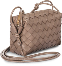 Carica l'immagine nel visualizzatore di Gallery, Camera bag Mini Loop in pelle
