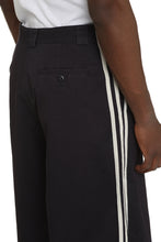 Carica l'immagine nel visualizzatore di Gallery, Balenciaga x Adidas - Shorts in cotone