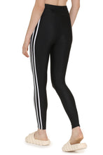 Carica l'immagine nel visualizzatore di Gallery, Balenciaga x Adidas - Leggings in tessuto tecnico