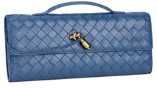Carica l'immagine nel visualizzatore di Gallery, Clutch Andiamo in nappa intrecciata