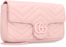 Carica l'immagine nel visualizzatore di Gallery, Mini-bag GG Marmont in pelle matelassé