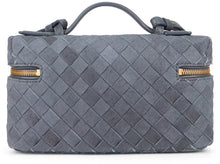 Load image into Gallery viewer, Messenger Bag in leather