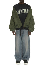 Carica l'immagine nel visualizzatore di Gallery, Bomber Off Shoulder