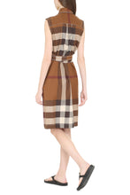 Carica l'immagine nel visualizzatore di Gallery, Abito chemisier in motivo check