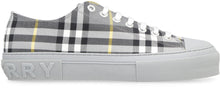 Carica l'immagine nel visualizzatore di Gallery, Sneakers in canvas motivo check