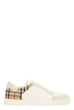 Carica l'immagine nel visualizzatore di Gallery, Sneakers bianco panna in pelle, pelle scamosciata e pattern a quadri