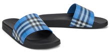 Load image into Gallery viewer, Slides with tartan pattern