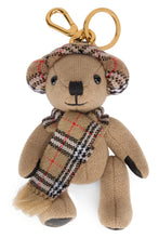 Carica l'immagine nel visualizzatore di Gallery, Charm per borsa Teddy in lana e cachemire