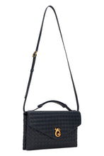 Carica l'immagine nel visualizzatore di Gallery, Borsa a mano Knot Lock in pelle
