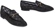 Carica l'immagine nel visualizzatore di Gallery, Mocassino Gucci Jordaan con cristalli GG