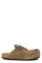 Load image into Gallery viewer, Dumbo's sabot in suede